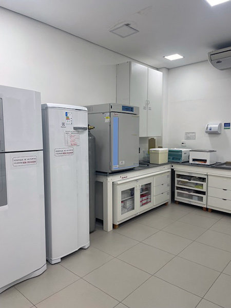 Laborat&oacute;rio de Cultura Celular